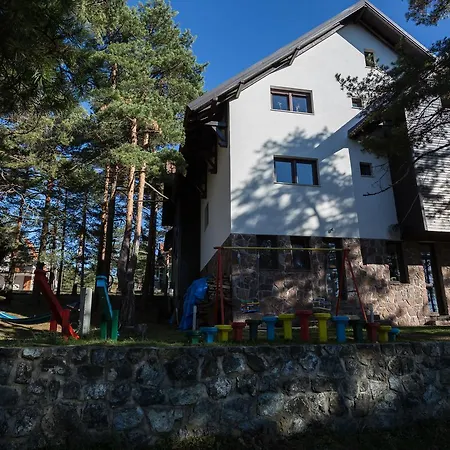 Apartment Plamenac *
