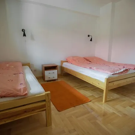 Апартаменты Plamenac *